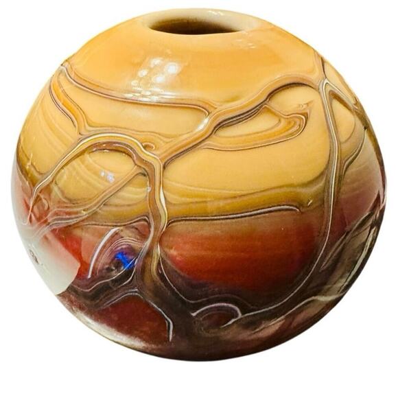 Hand-Blown Venetian Glass Vase - Picture 2 of 8